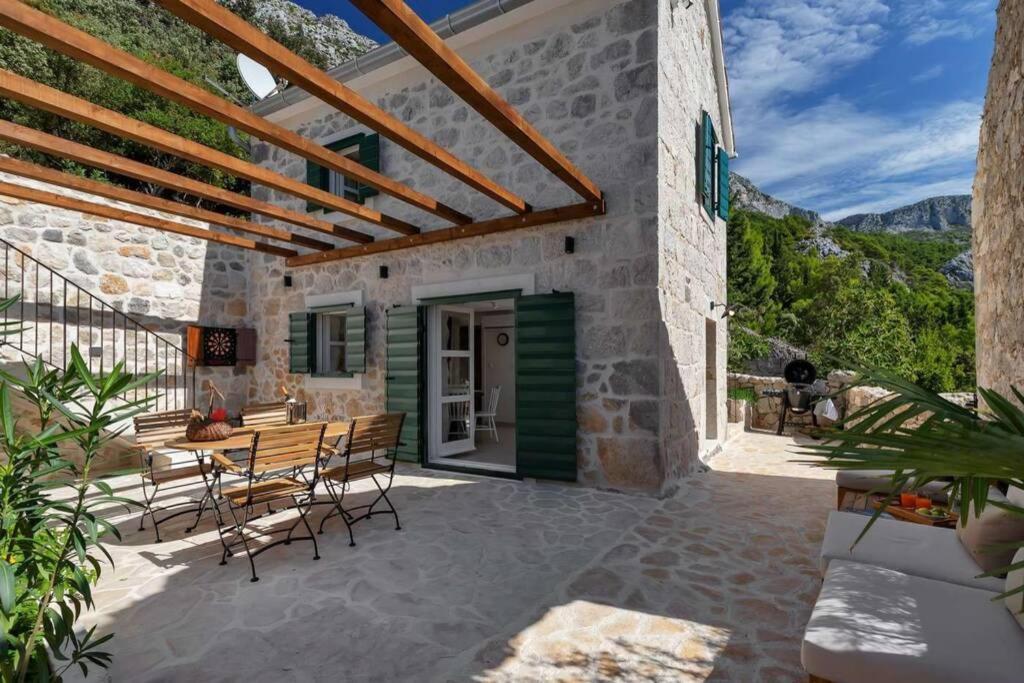 Holiday Home Marijana ザオストログ エクステリア 写真