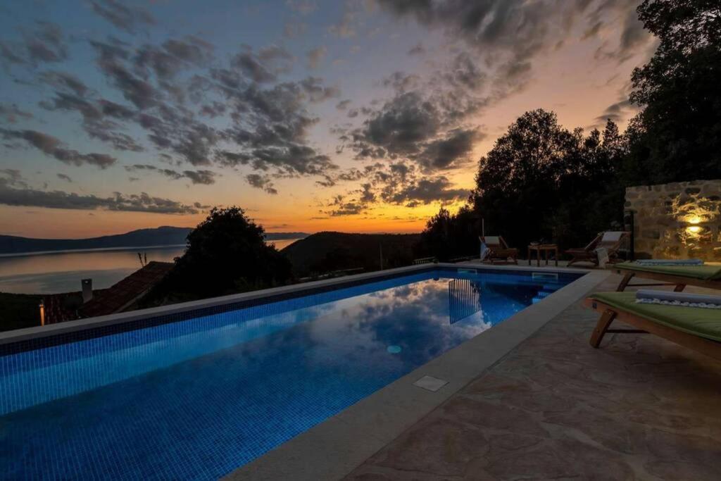 Holiday Home Marijana ザオストログ エクステリア 写真