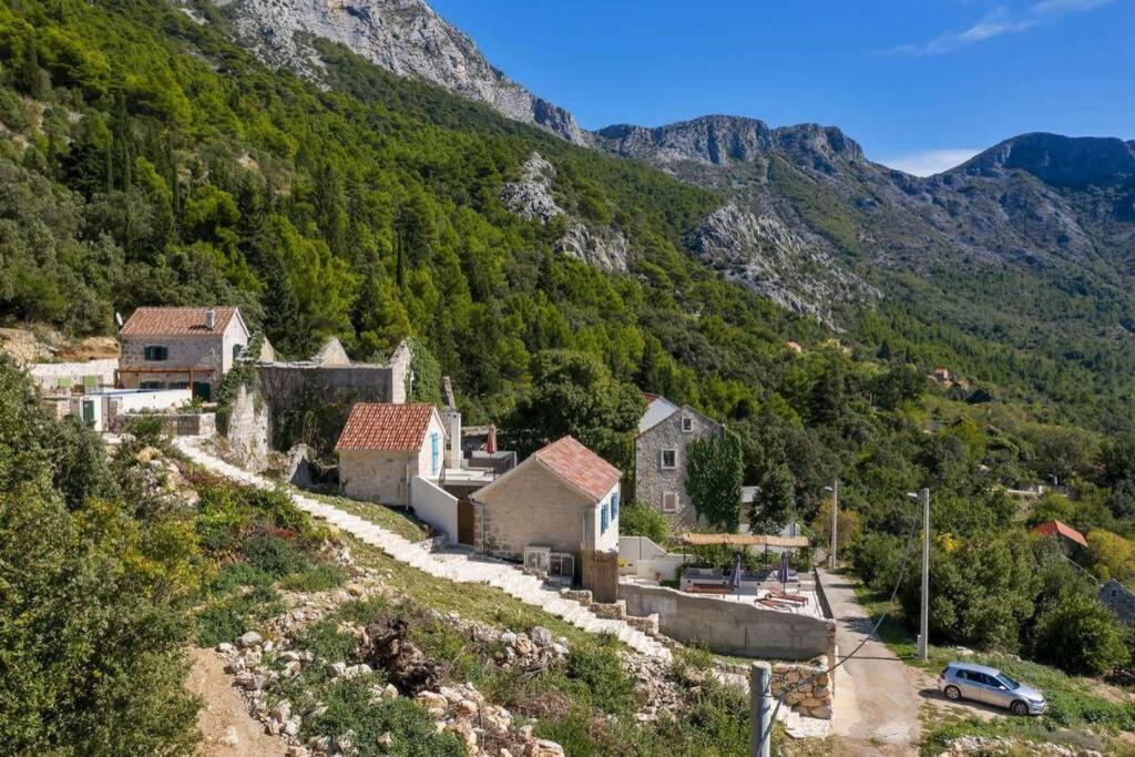 Holiday Home Marijana ザオストログ エクステリア 写真